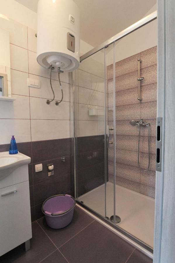 Apartmani Rebecca فير المظهر الخارجي الصورة